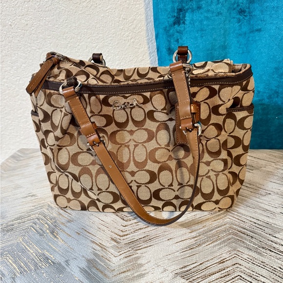 Coach Signature Brown bag with Coach logo - Picture 13 of 16